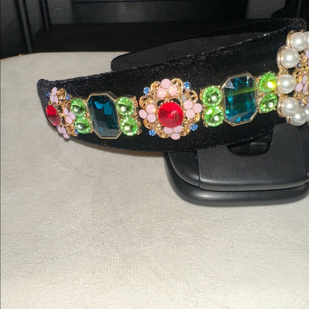 Chunky, Embellished Black Headband with Glass Gems Accents - Picture 4 of 5